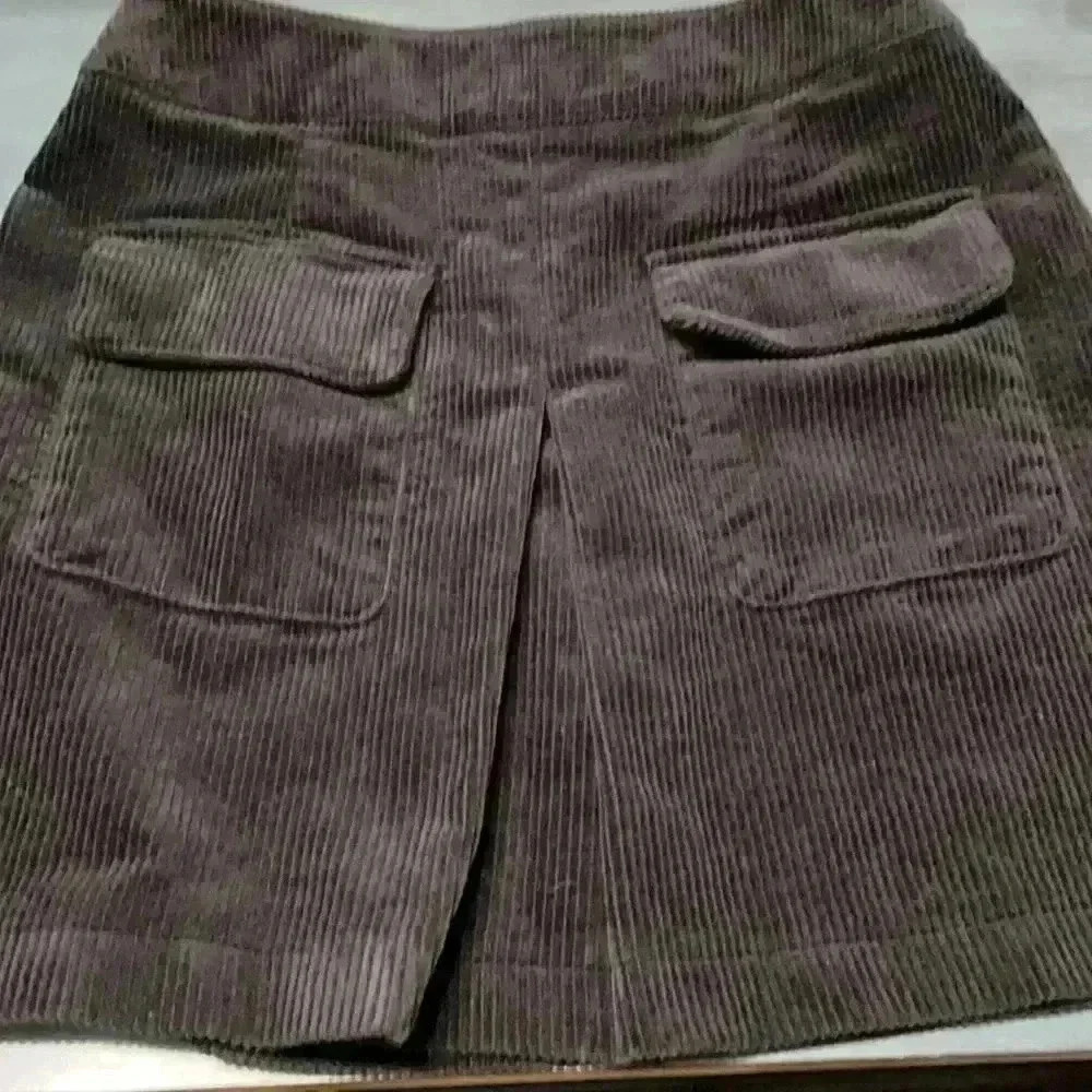 BDG Urban Outfitters Women’s Corduroy Skirt - Picture 2 of 8